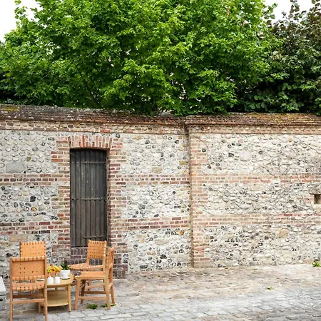 Le Clos De St Val 1 펜션 *