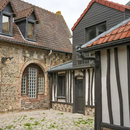 Holiday home Le Clos De St Val 1